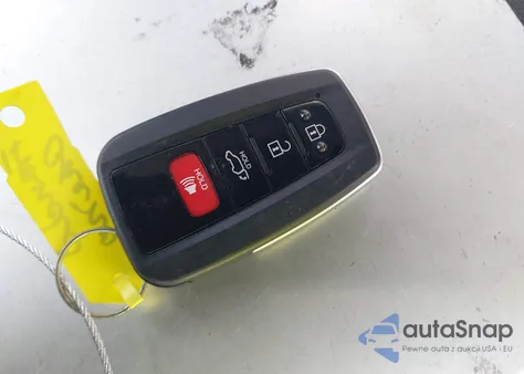 2022 Toyota Rav4 Xle z USA, uszkodzony, nr VIN 2T3W1RFV0NC206972